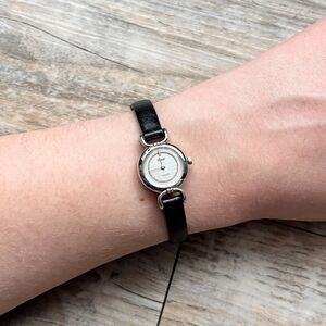 Pulsar Silver Tone Quartz Watch Black Leather Strap Minimal Classic Dainty Vtg